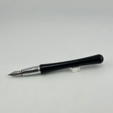 Fountain Pen Black very interesting design - No name on it - Fountain Pen