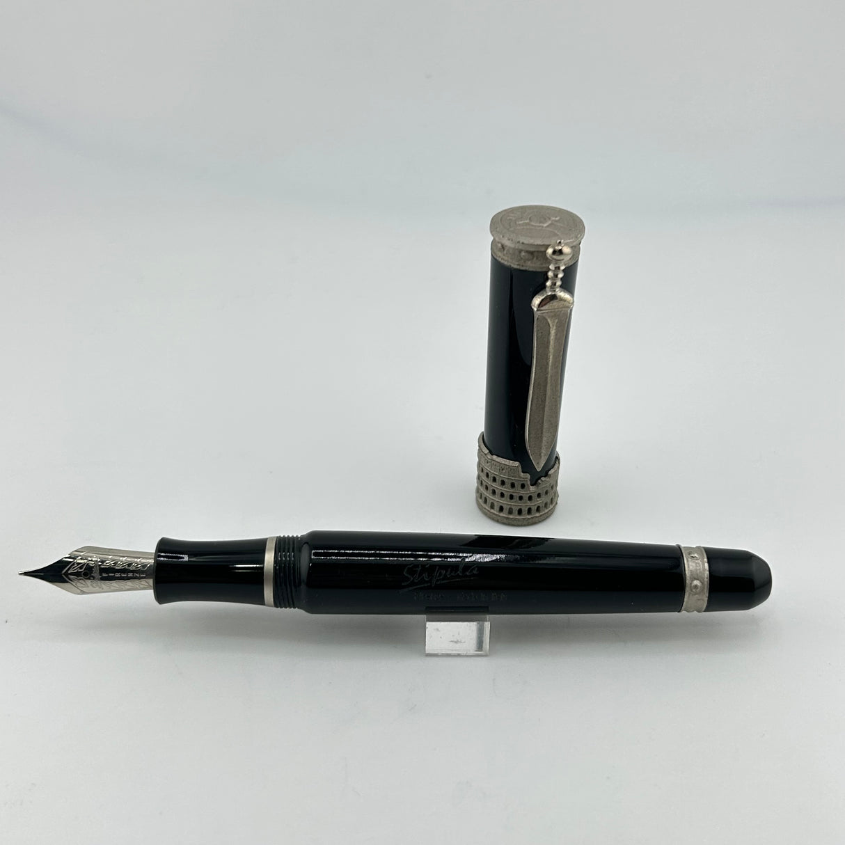 Stipula Gladiator Black silver trim Coliseum - Fountain Pen