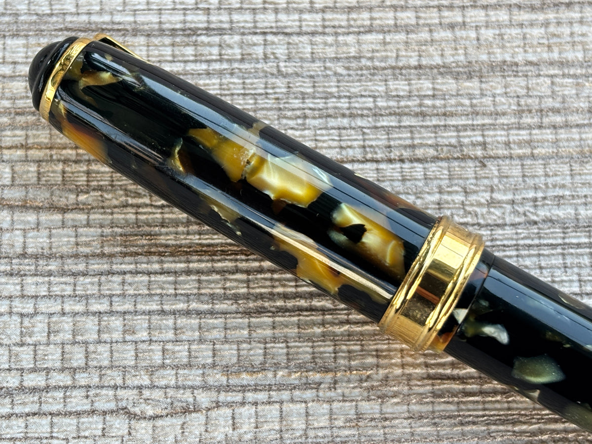 Jimmy's Pick - Levenger Black and Pearl Gold Trim - Fountain Pen