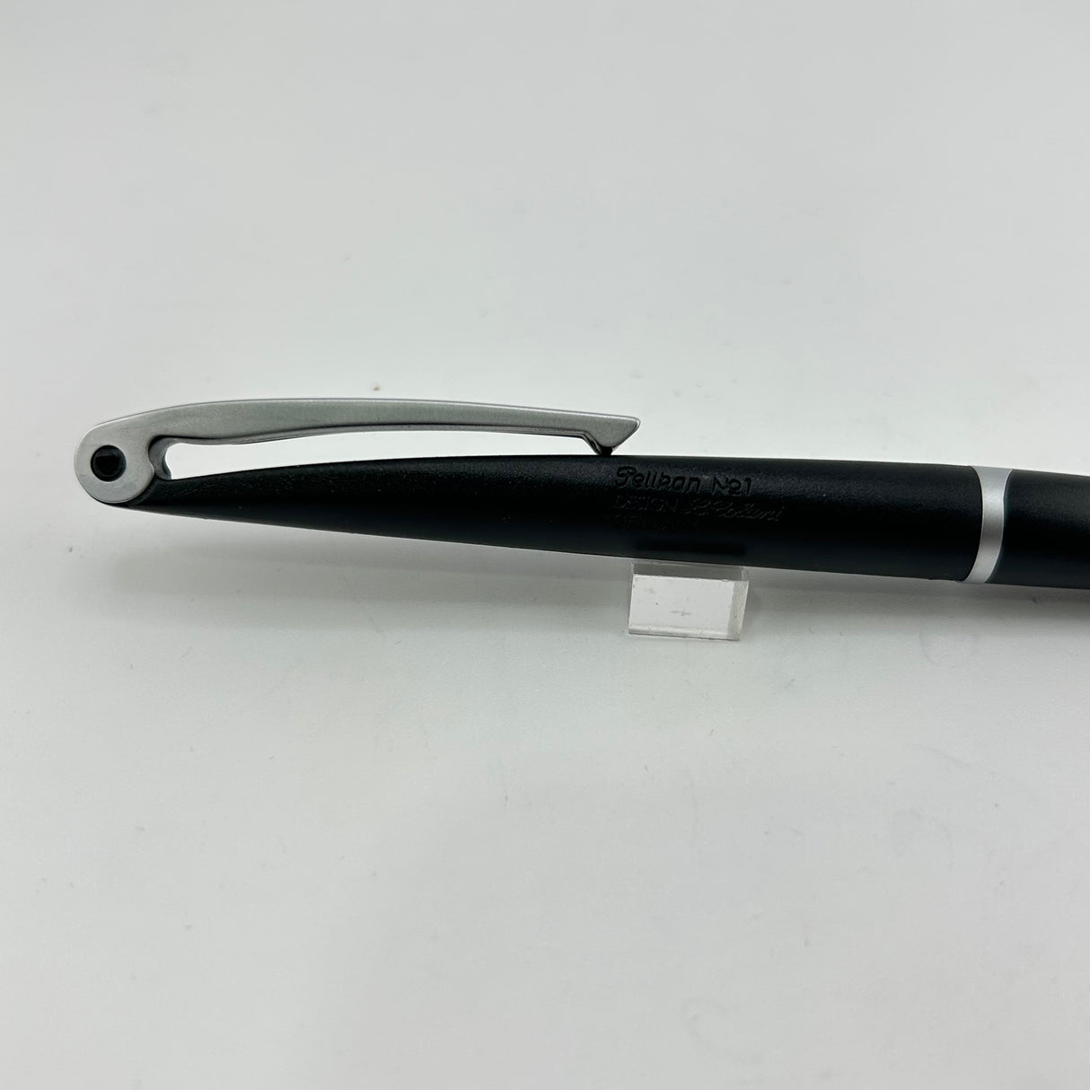 Pelikan Level L5 Black - Ball Pen ink roller