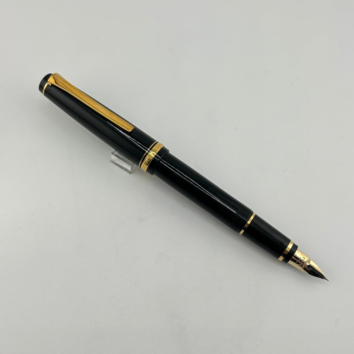 Pilot Falcon Black Gold trim Soft Fine 14K gold nib - Fountain Pen