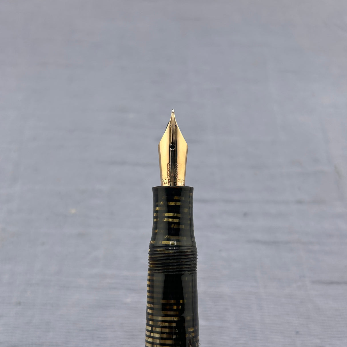 Parker Vacumatic Lock Down Silver Gray Pearl standard size   - Fountain Pen