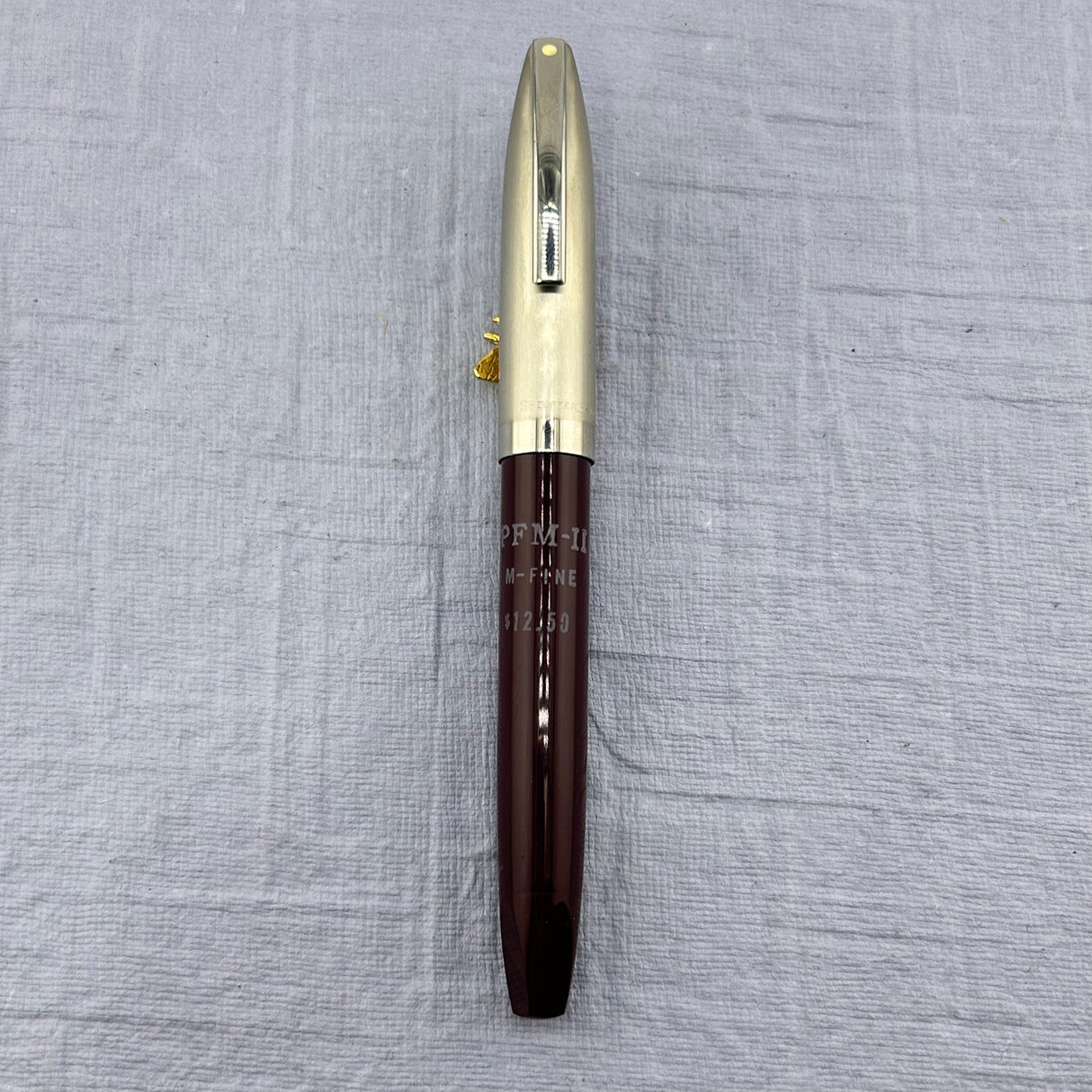 Sheaffer PFM (Pen for Men) Serie II Burgundy with brushed silver cap - still has the original sticker on it !  - Fountain Pen