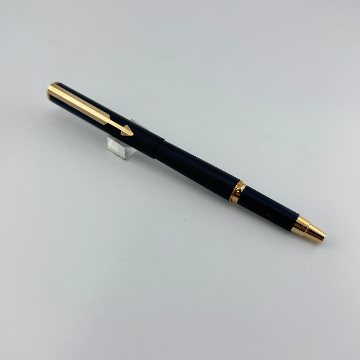 Parker Arrow Clip  Matte Black circa 1977 - Rollerball Pen