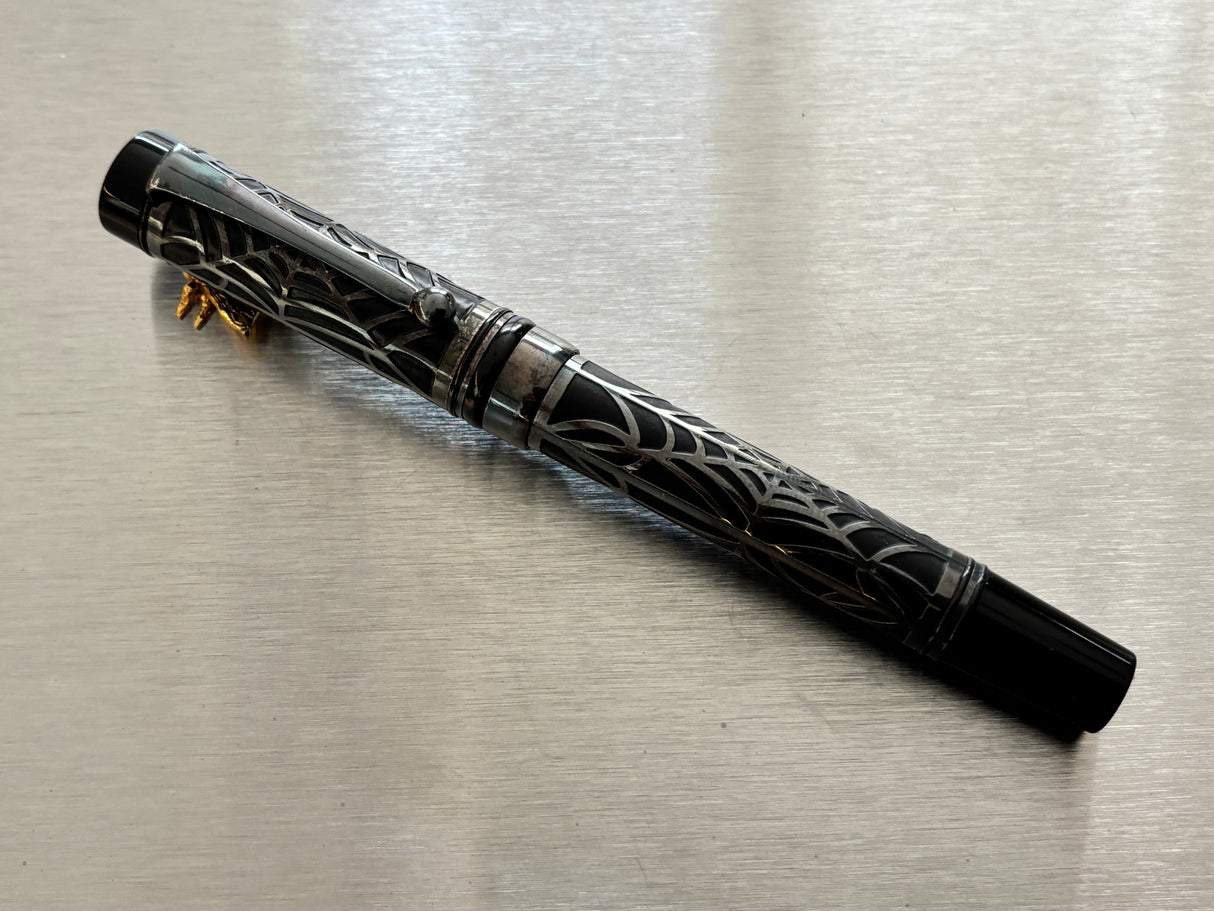 Laban Spider Web Black and silver - Fountain Pen