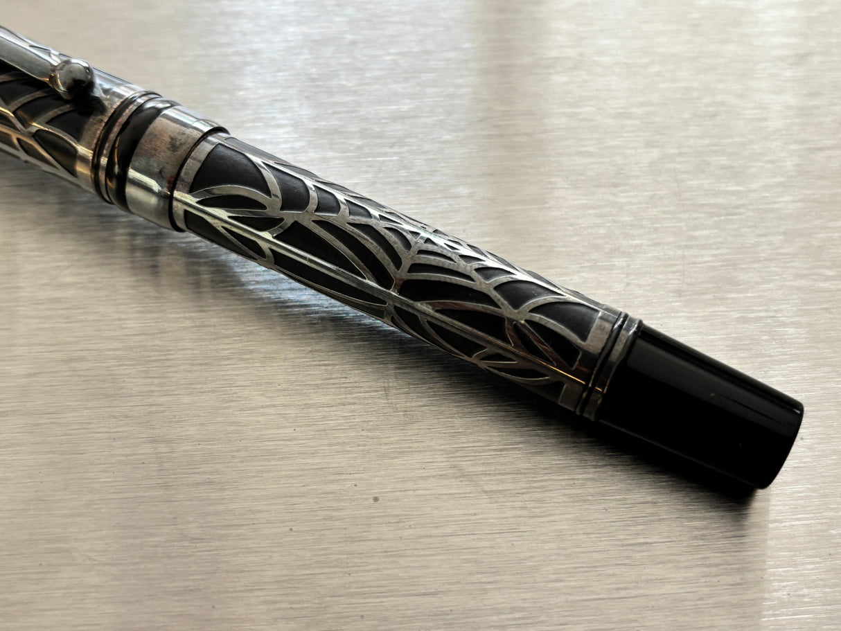 Laban Spider Web Black and silver - Fountain Pen