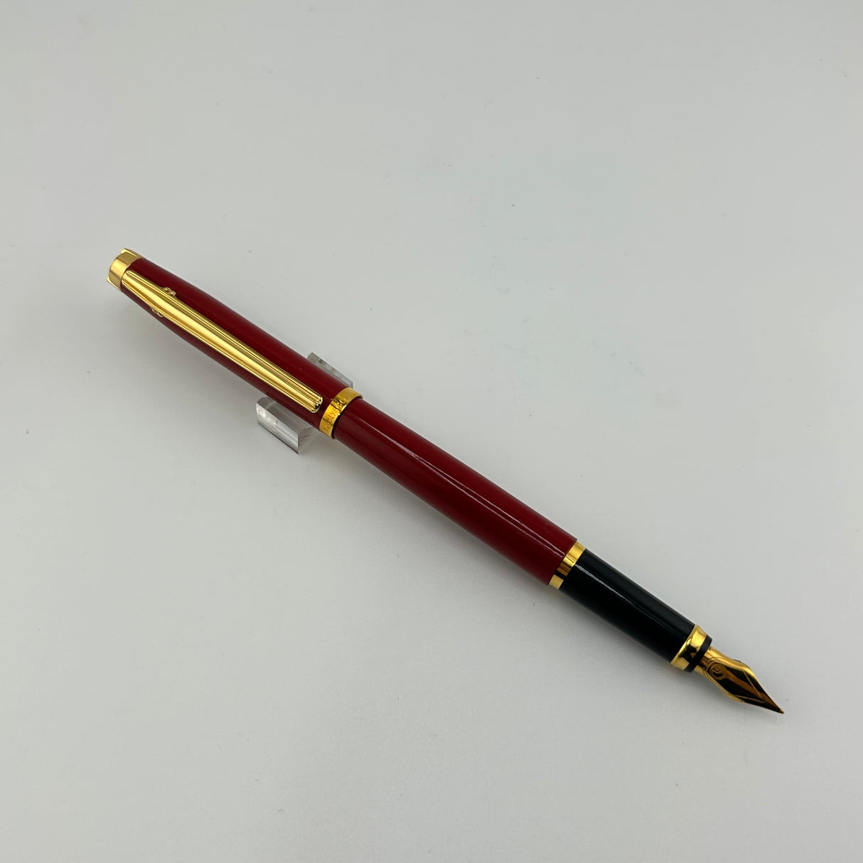 Elysee Red - Fountain Pen