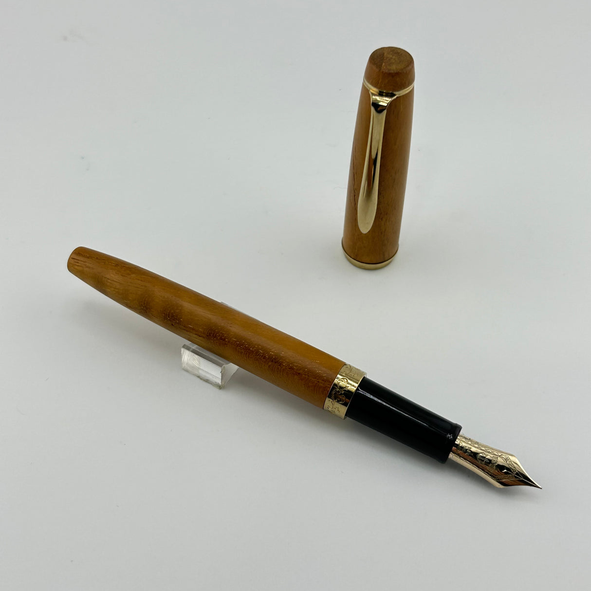 Wooden Sailor Precious Briar  14K gold nib H-F CIRCA 1995  - Fountain Pen
