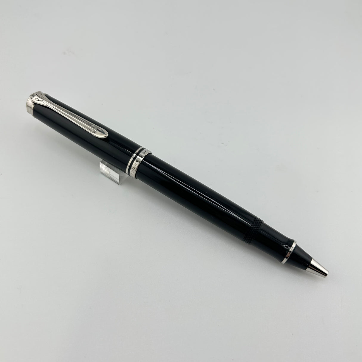 Jimmy's pick - Pelikan R 405 Black silver trim - Roller Ball