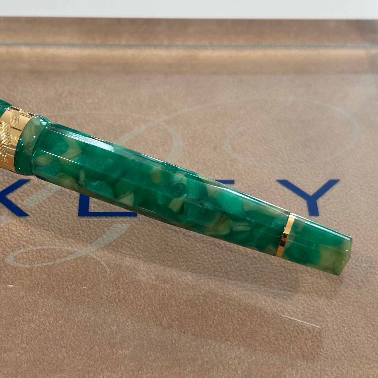 Bexley Americana Collection Green Brier faceted pen