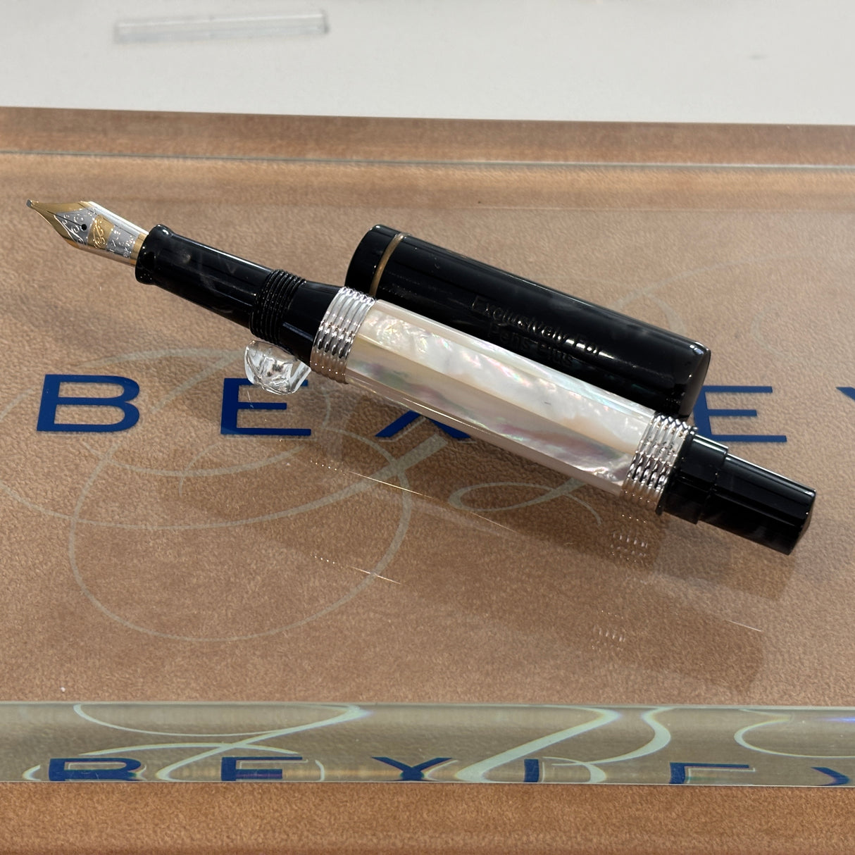 Bexley Pen Plus Mother of Pearl 10K gold clip