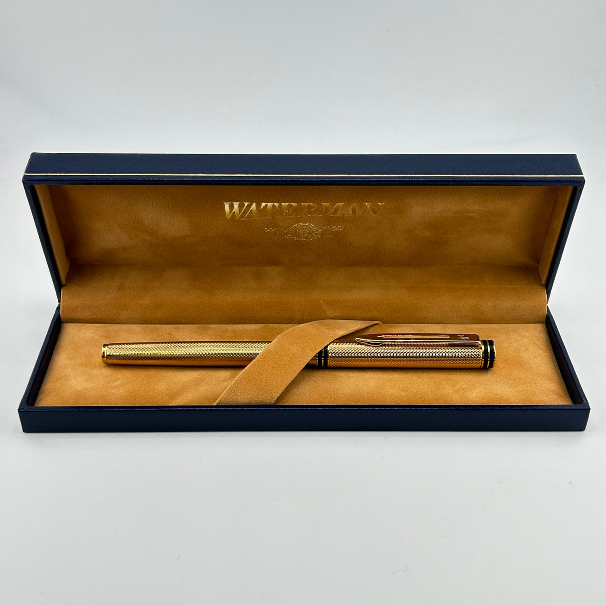 Jimmy's pick - Waterman Exclusive Gold Plated Grain Guilloche design 18K gold nib Large  - Fountain Pen