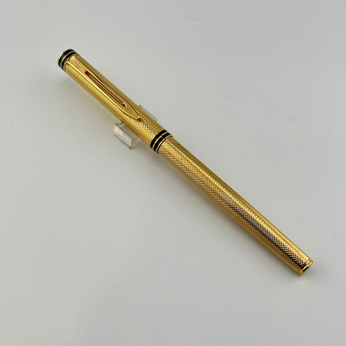 Jimmy's pick - Waterman Exclusive Gold Plated Grain Guilloche design 18K gold nib Large  - Fountain Pen