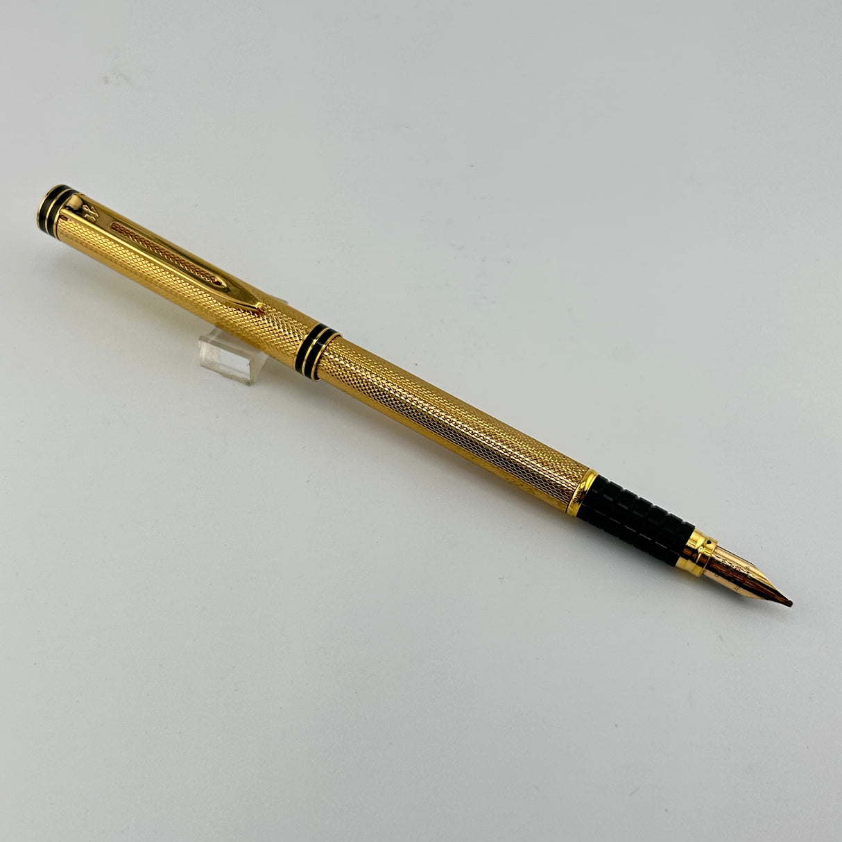 Jimmy's pick - Waterman Exclusive Gold Plated Grain Guilloche design 18K gold nib Large  - Fountain Pen