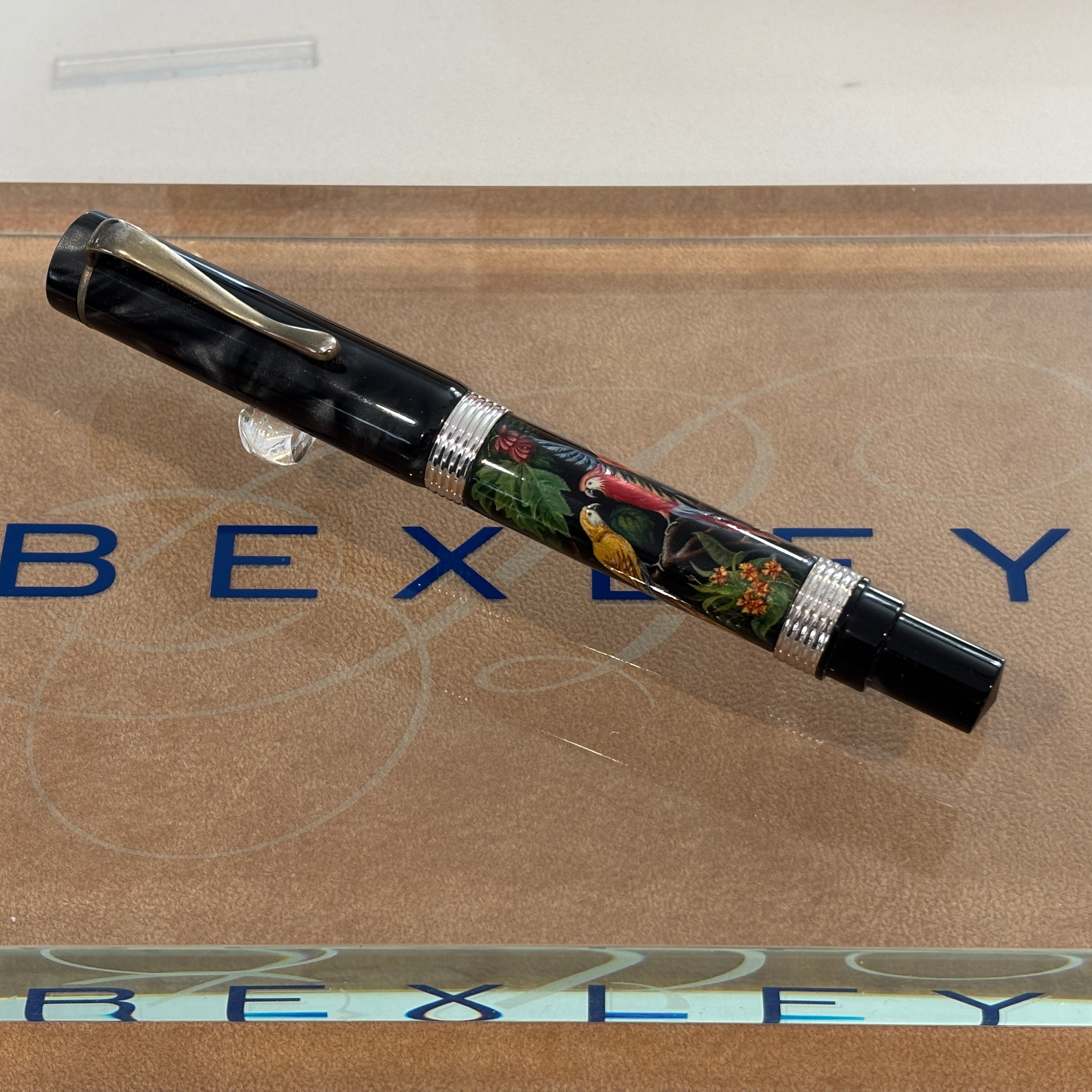 Bexley Pens Plus The of Paradise Birds - 10K gold clip Hand