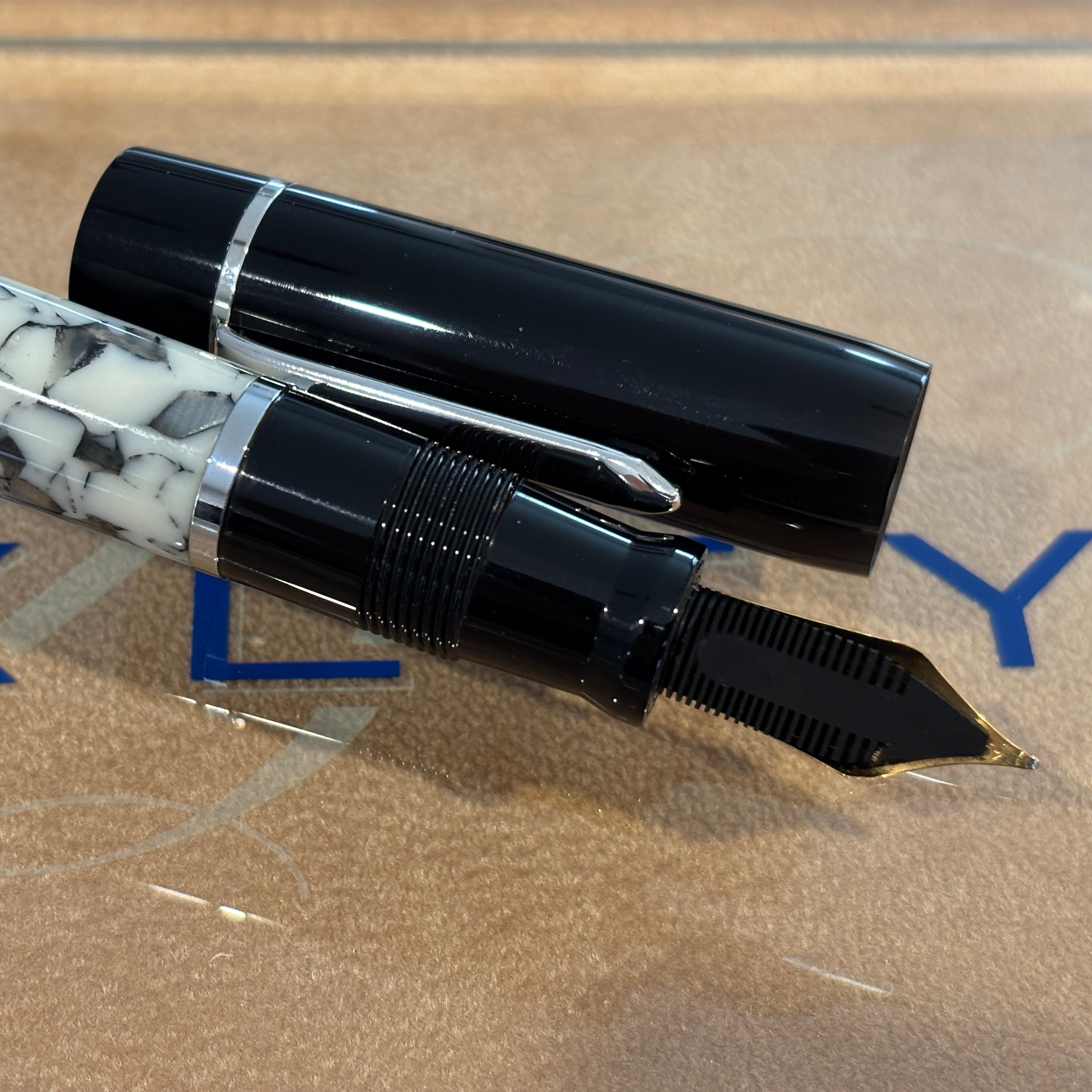 Bexley Prometheus Grand Cracked Ice huge # 8 nib ! – Fountain Pen