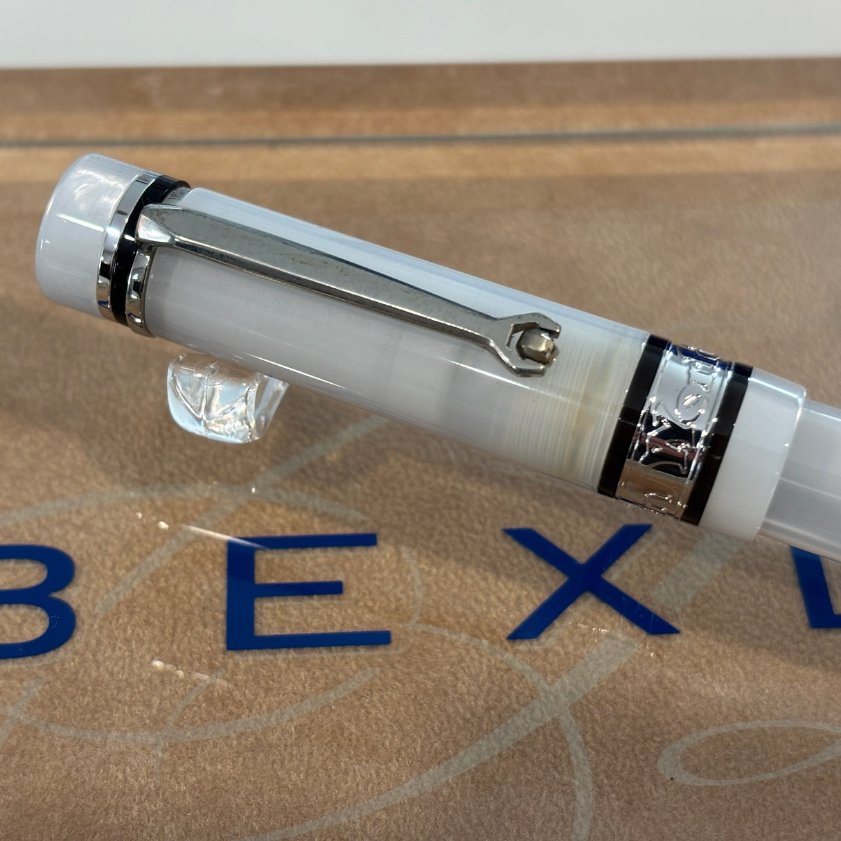 Bexley Decoband PWI Pen World International white pearl