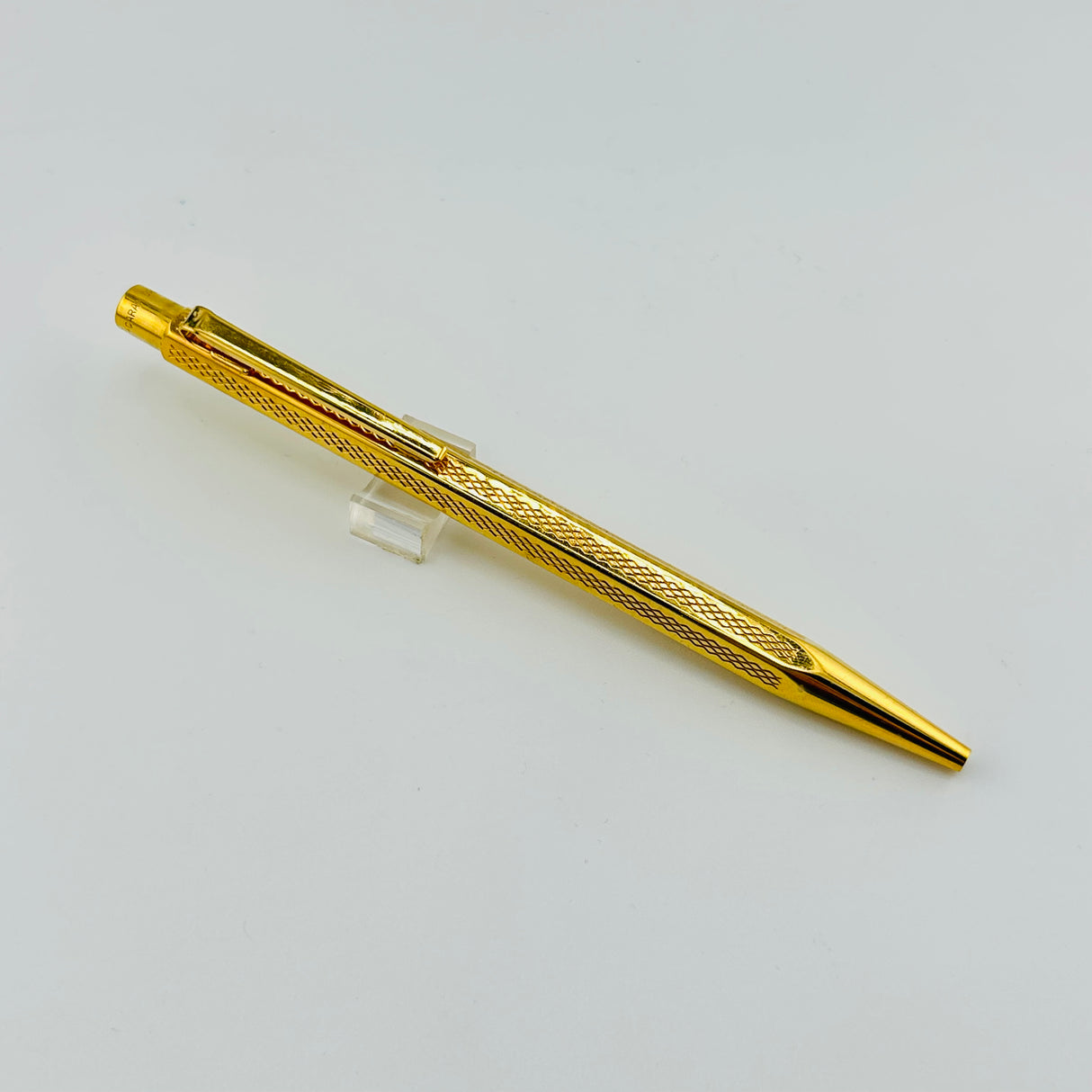 Caran d'ache Ecridor Chevron full Gold plated - Ballpoint