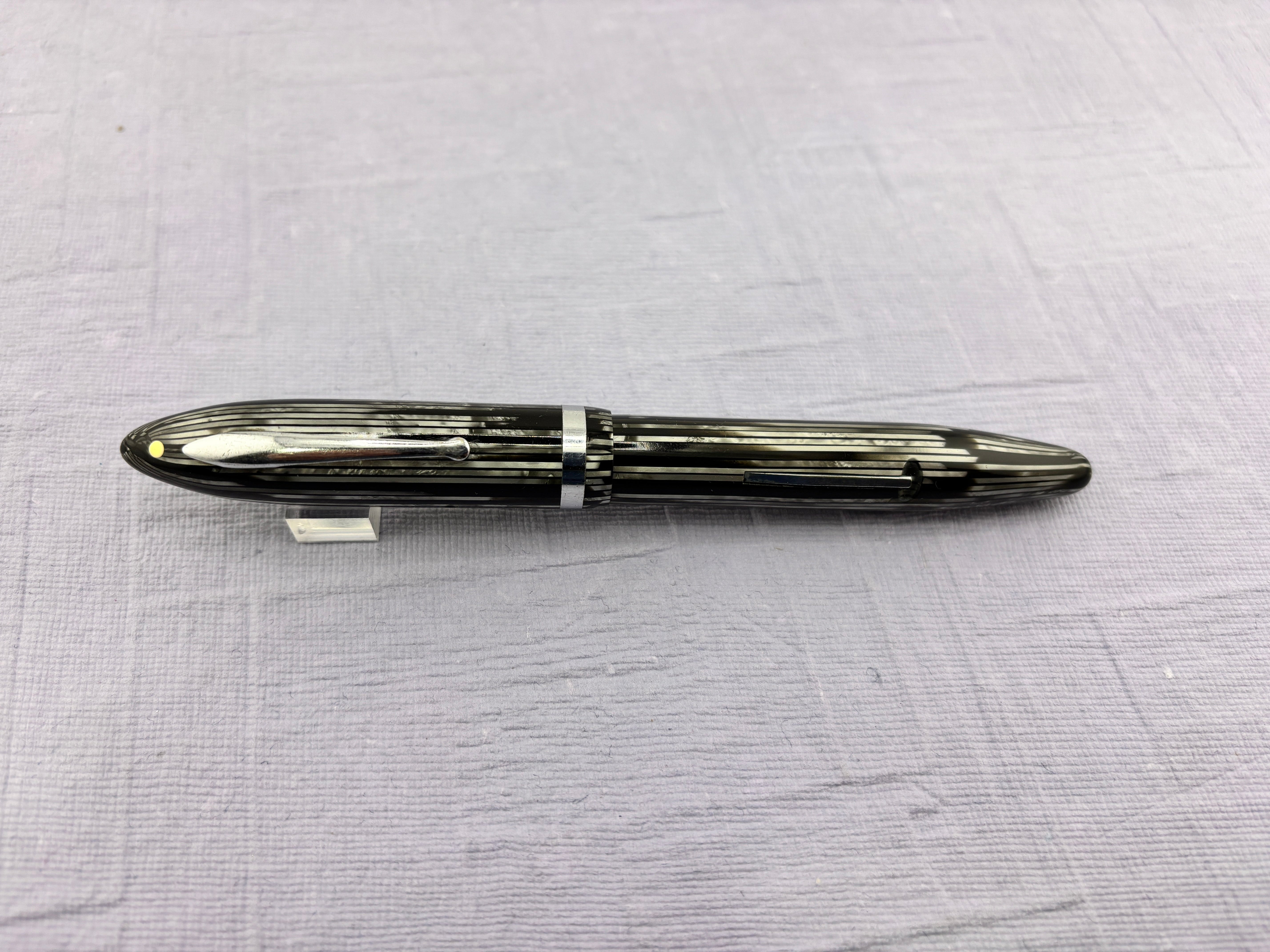 Sheaffer Balance Lifetime Oversize Grey Striped – Fountain Pen
