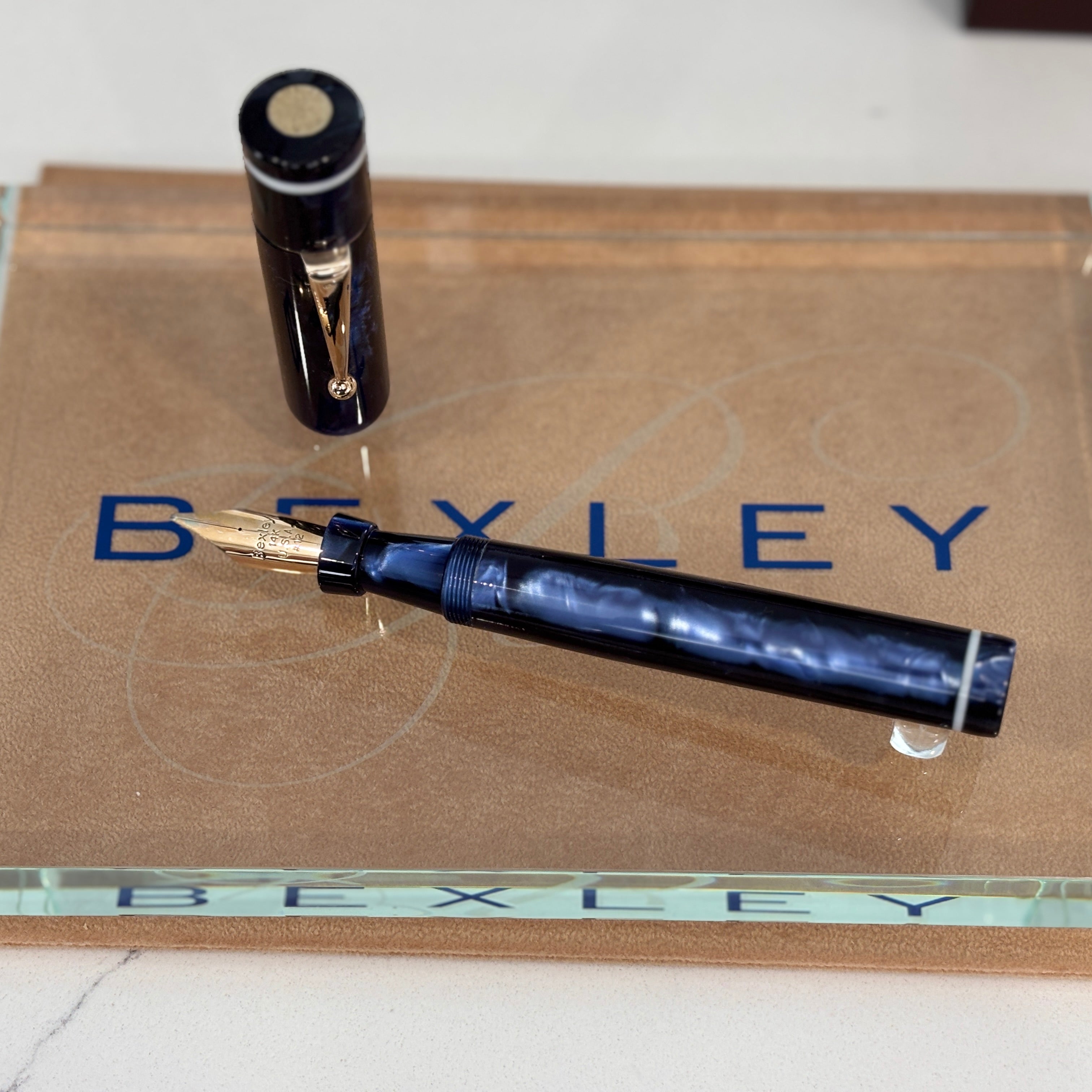 BEXLEY万年筆/ベクスリー/ベクスレイ/マーブル模様 /錦鯉/18K 750 Bexley Giant Purple Marble 043/100 produced huge #12 nib