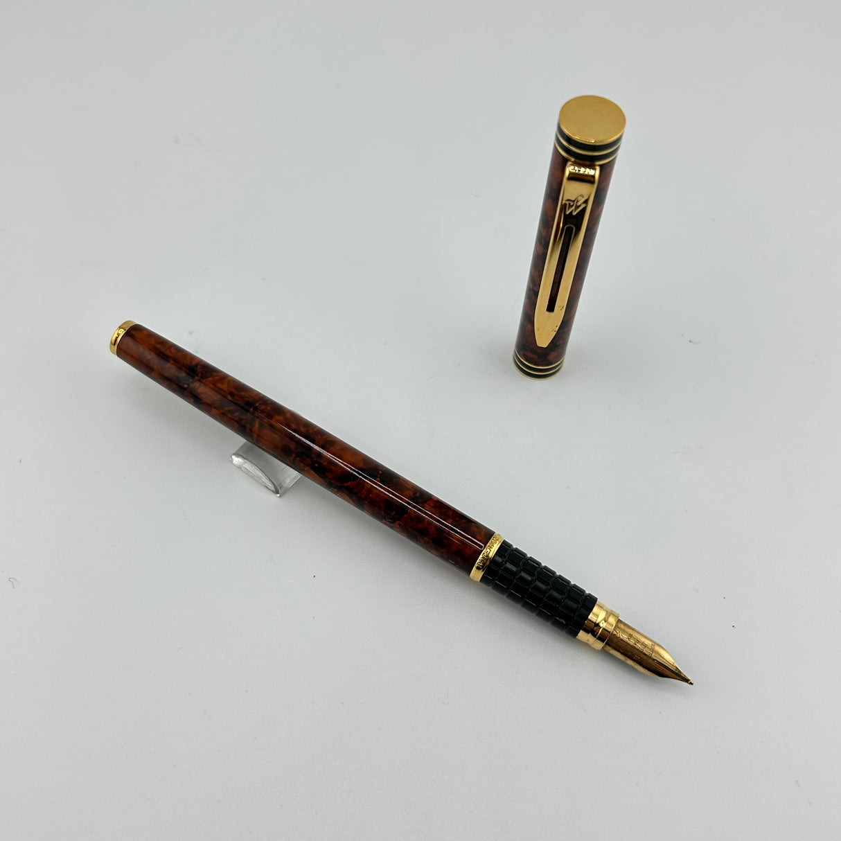 Jimmy's Pick - Waterman Exclusive Burgundy Mottled 18K GOLD nib - Fountain Pen