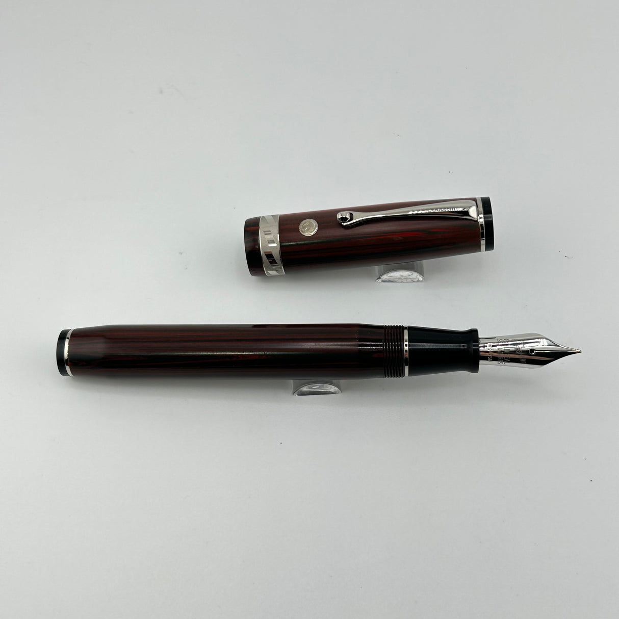 Jimmy's Pick - Wahl Eversharp Signature Classic Ebonite Rosewood 18K GOLD NIB - Fountain Pen