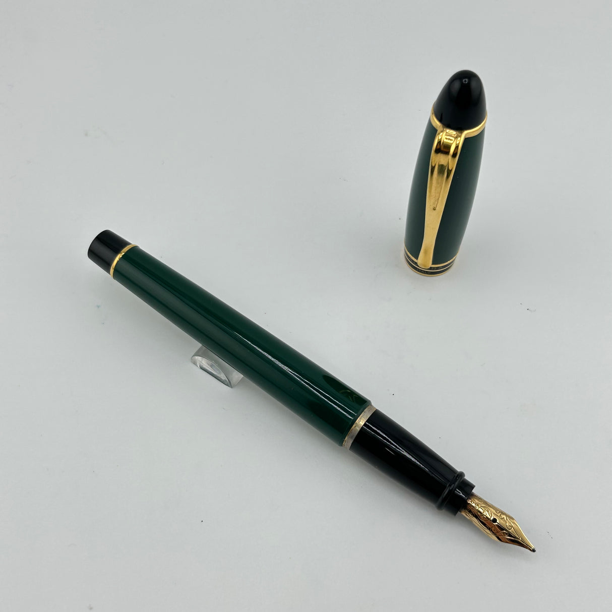 Jimmy's Pick - Aurora Ipsilon Deluxe Forest Green Gold nib 14K medium - Fountain Pen
