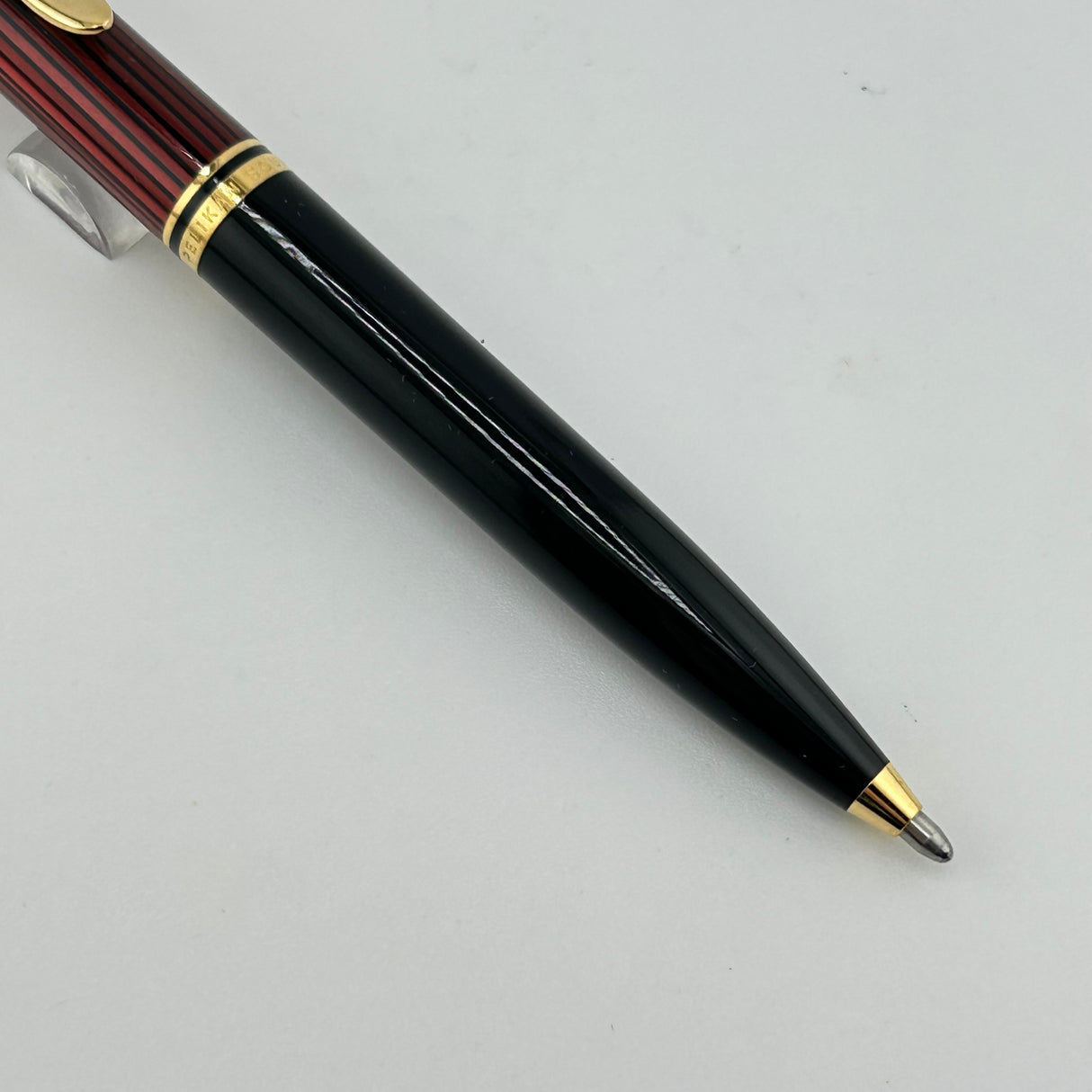 Jimmy's Pick - Pelikan Souveran K400 Red Striped - Ballpoint