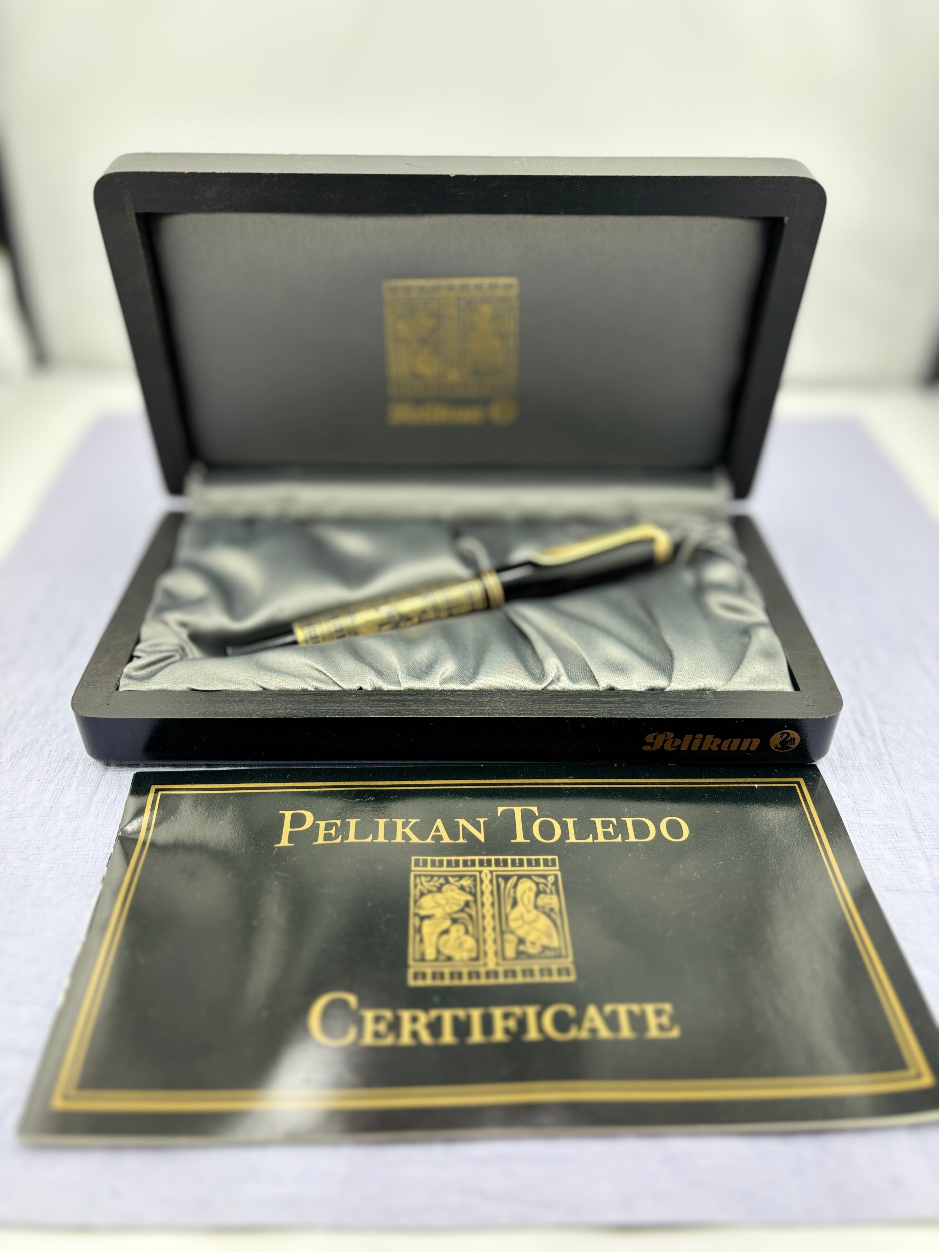 Pelikan M700 Toledo Fountain Pen - Medium 18kt Gold Nib – Fountain