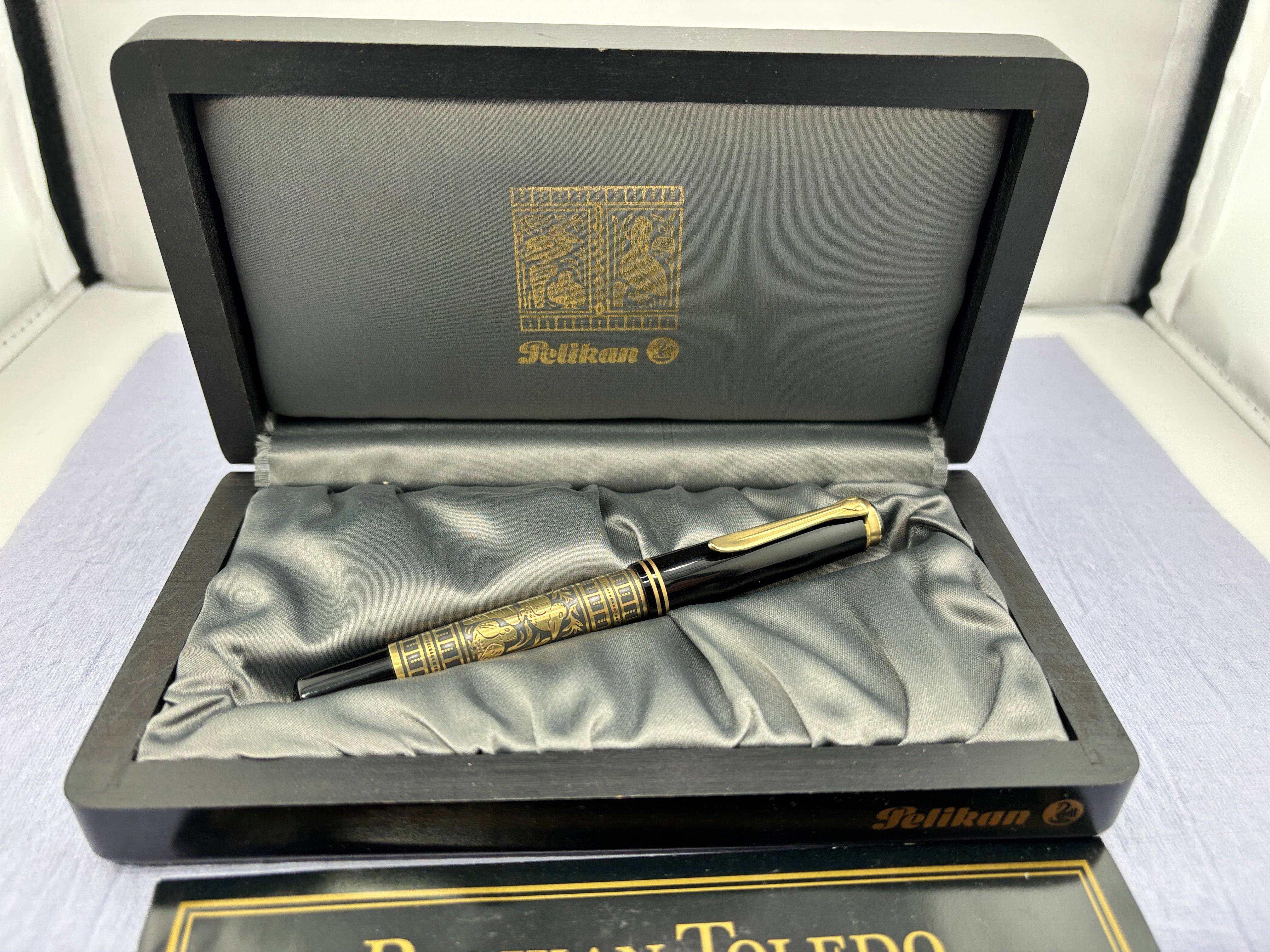 Pelikan M700 Toledo Fountain Pen - Medium 18kt Gold Nib – Fountain