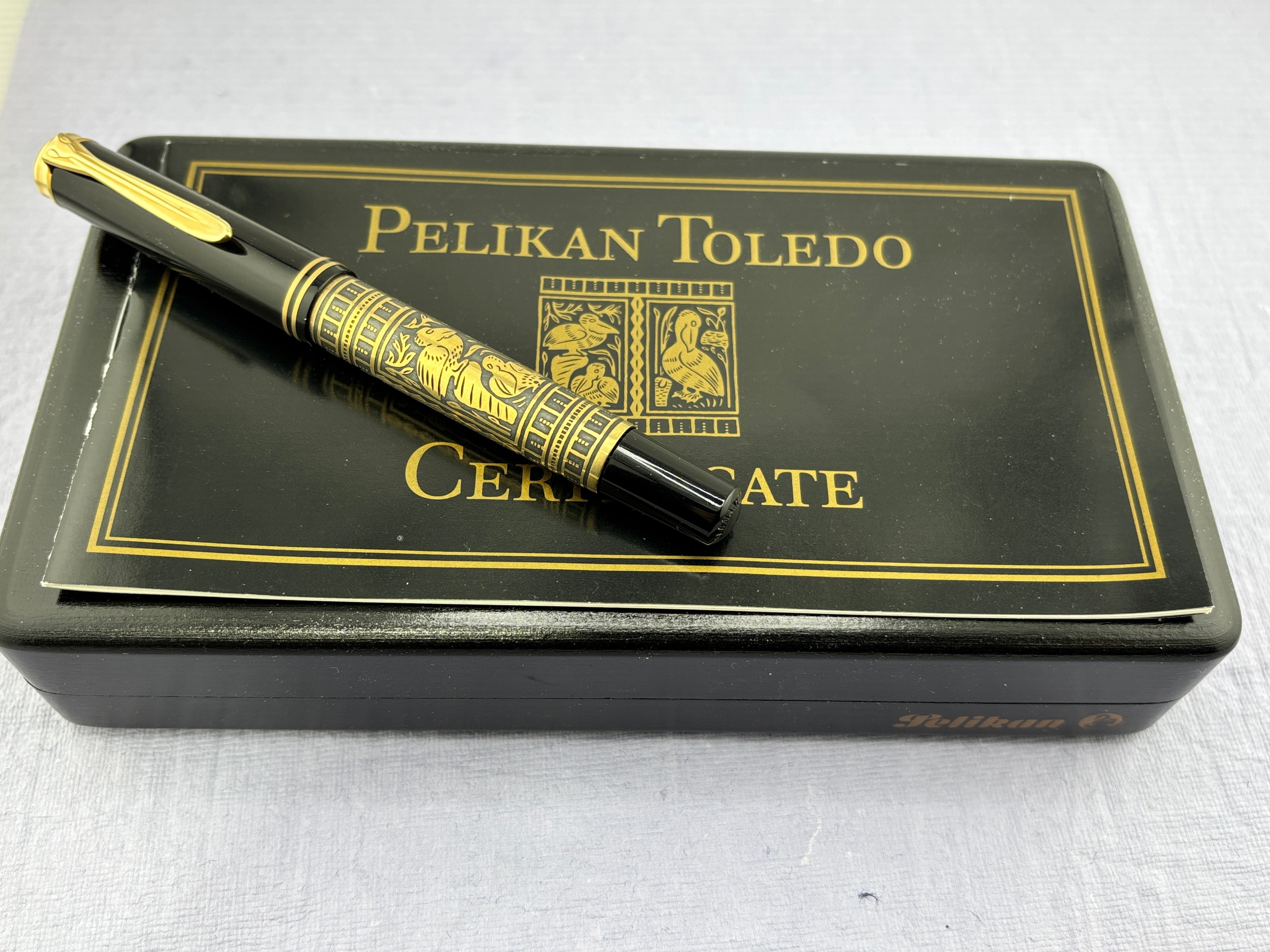 Pelikan M700 Toledo Fountain Pen - Medium 18kt Gold Nib – Fountain