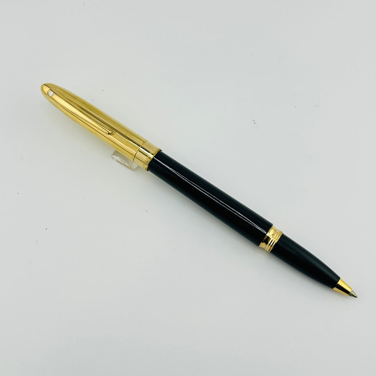 Sheaffer Crest 593 Tuxedo black and gold cap - Rollerball
