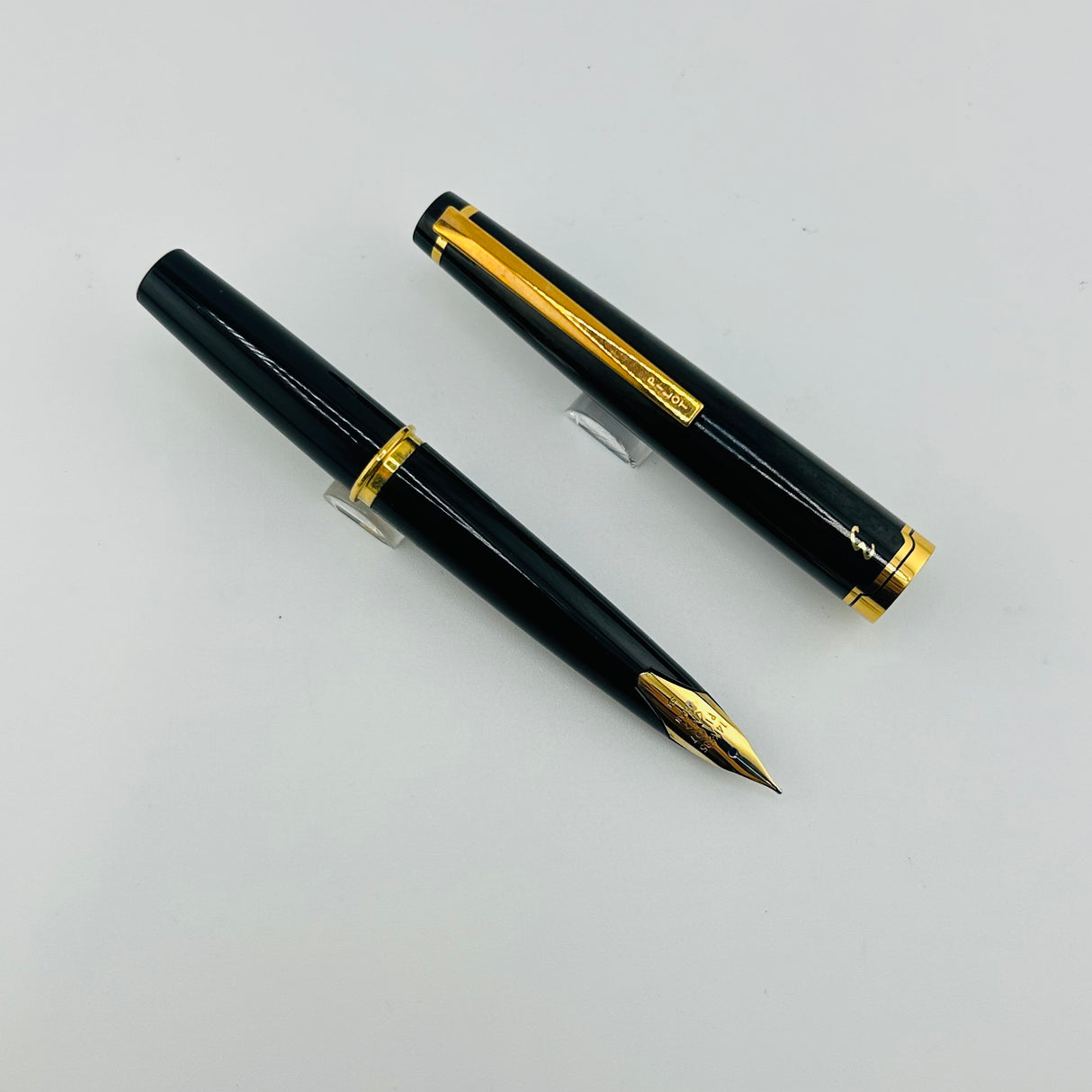 Pilot E95S Black 14k585 gold nib - Fountain Pen