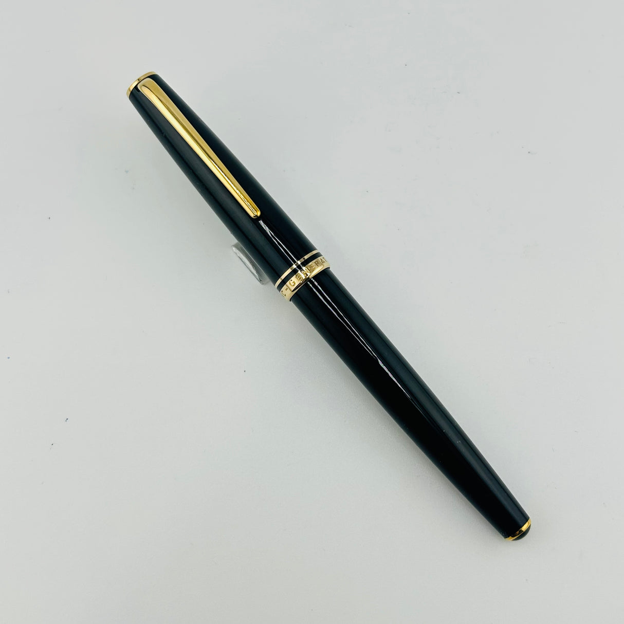 Vintage Montblanc 220 Black gold trim  - Roller Ball