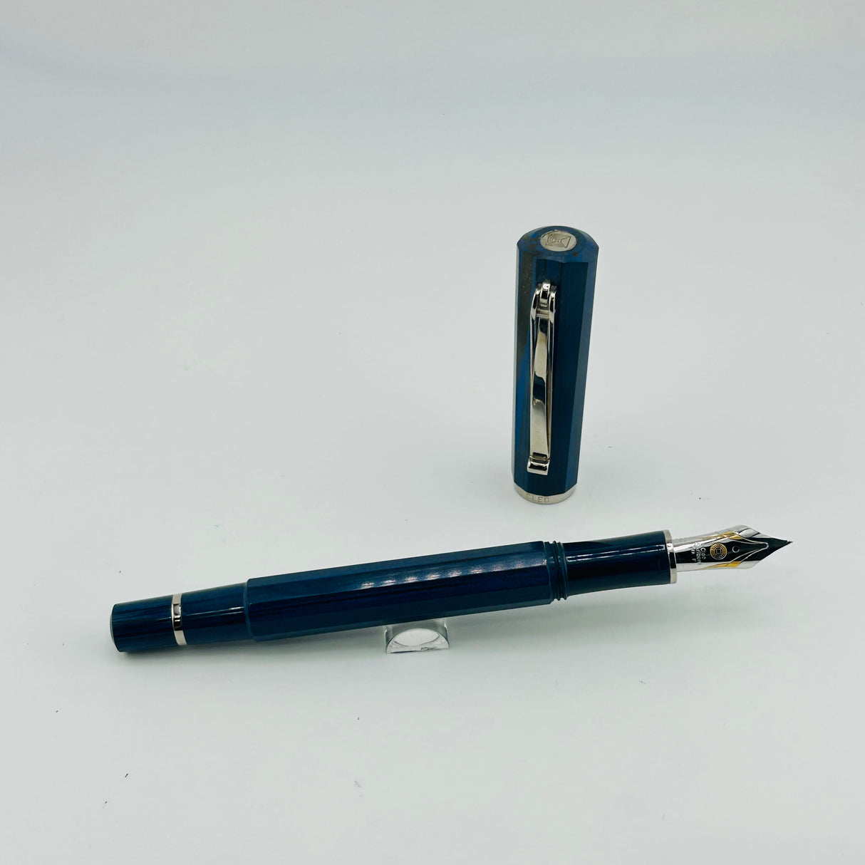 Cleo name - faceted Pen well made Gold nib 18K750 -  Fountain Pen