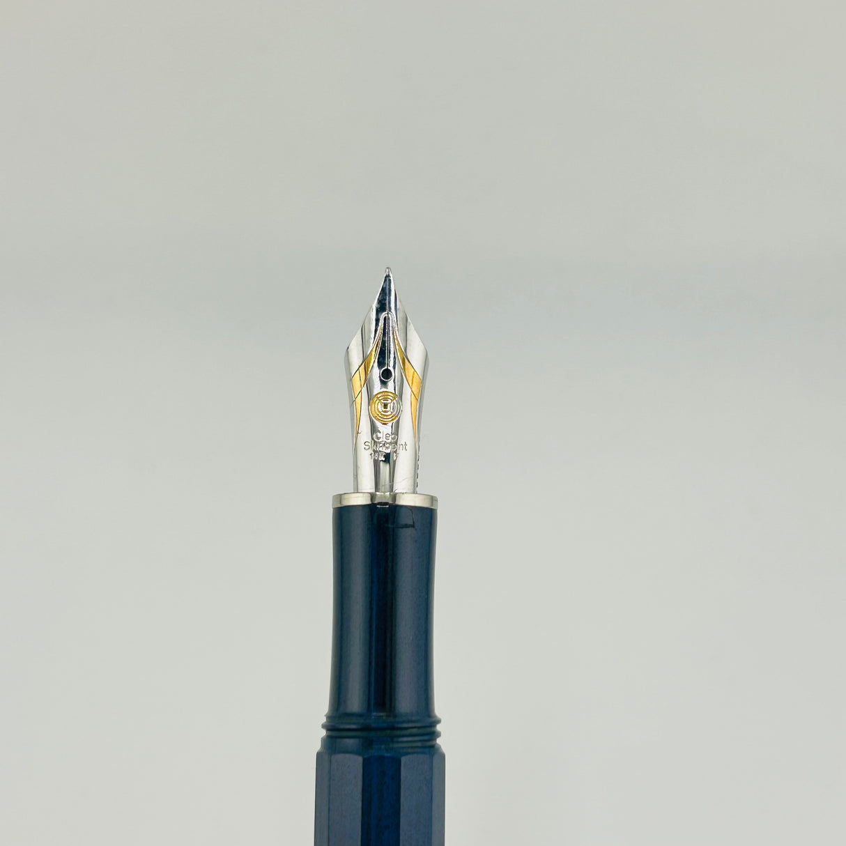 Cleo name - faceted Pen well made Gold nib 18K750 -  Fountain Pen