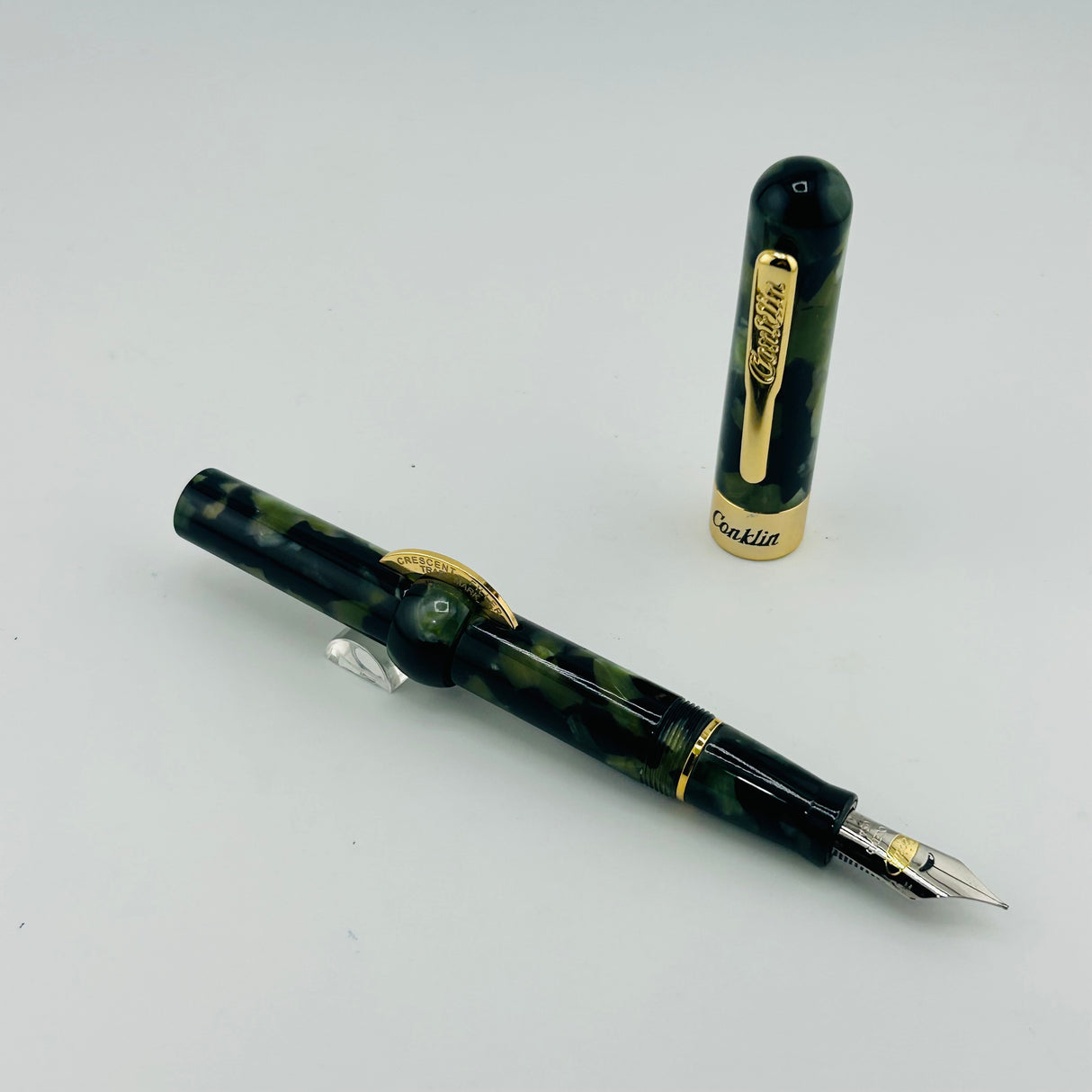 Conklin Mark Twain Crescent Filler Green Marble - Fountain Pen