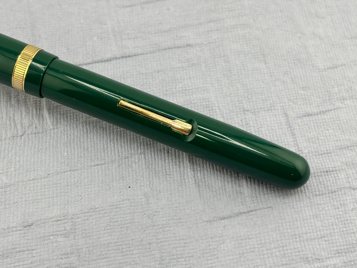 Waterman England W3 Dark Green Fountain pen