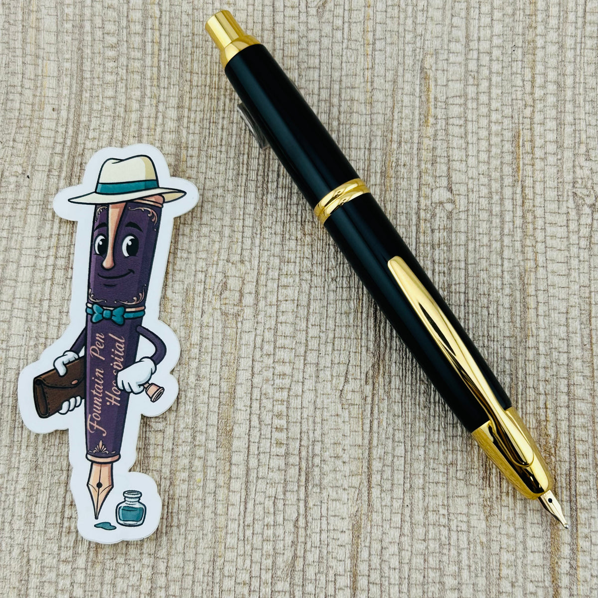 Pilot Vanishing Point Black and Gold - Fountain Pen