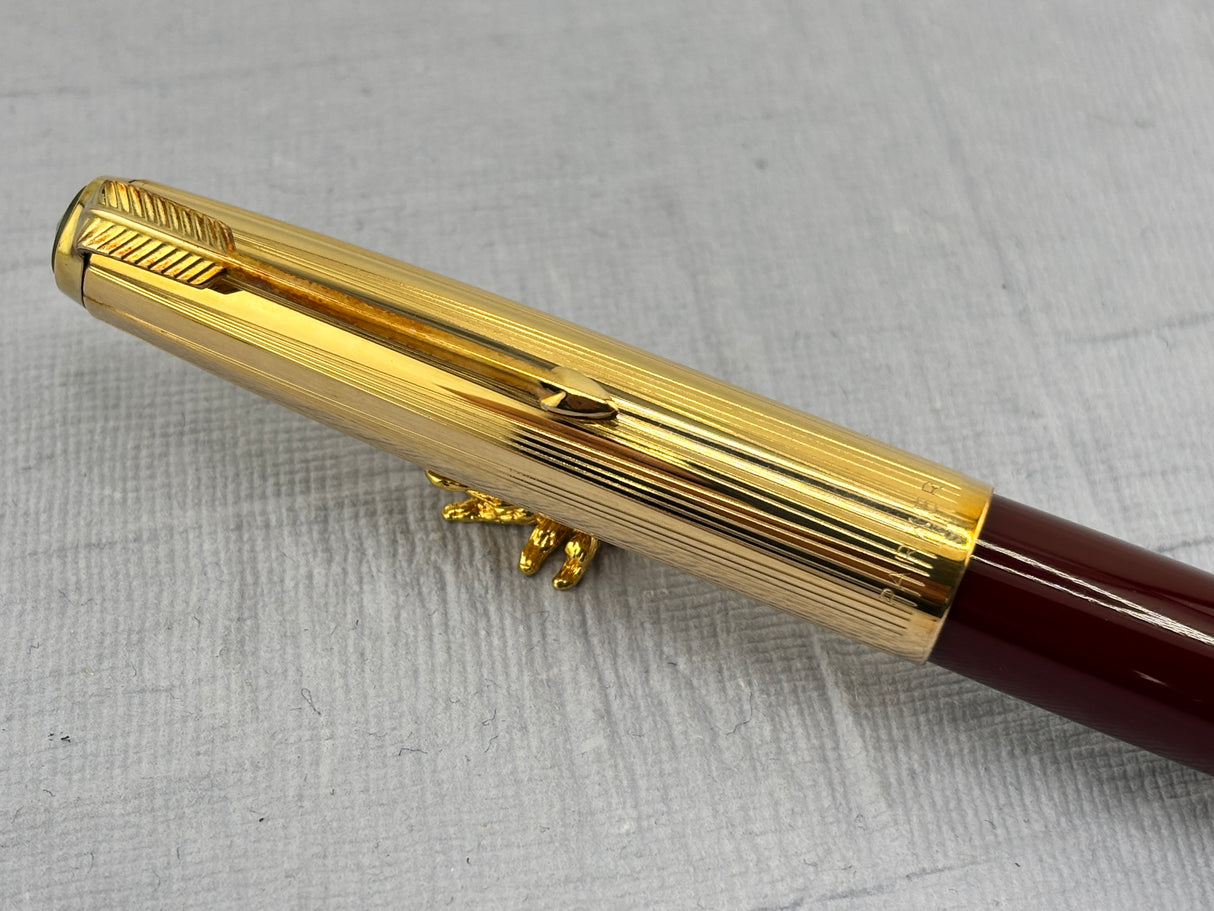 Parker 51 Burgundy  12CT Rolled gold cap - New old stock condition !