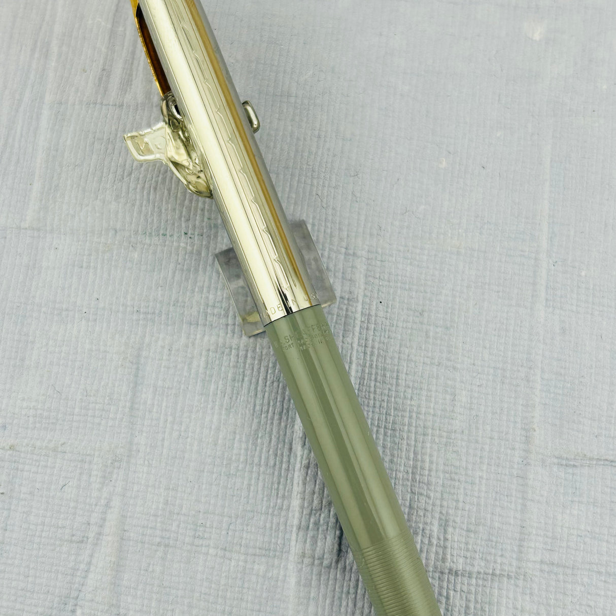 Sheaffer Sovereign Set Grey Chrome cap " New Old stock " original stickers on it   - Fountain Pen