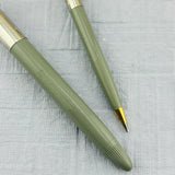 Sheaffer Sovereign Set Grey Chrome cap " New Old stock " original stickers on it   - Fountain Pen