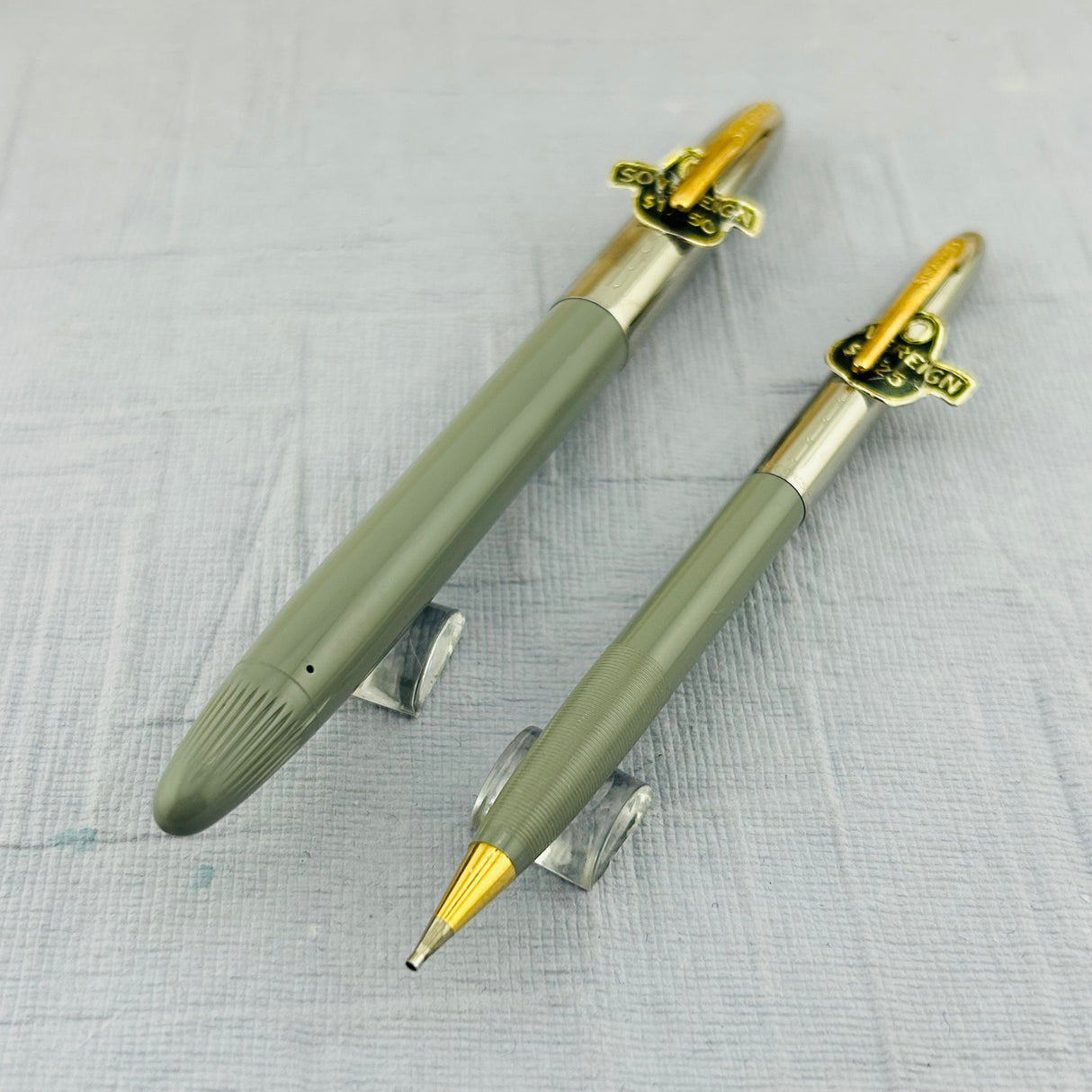 Sheaffer Sovereign Set Grey Chrome cap " New Old stock " original stickers on it   - Fountain Pen