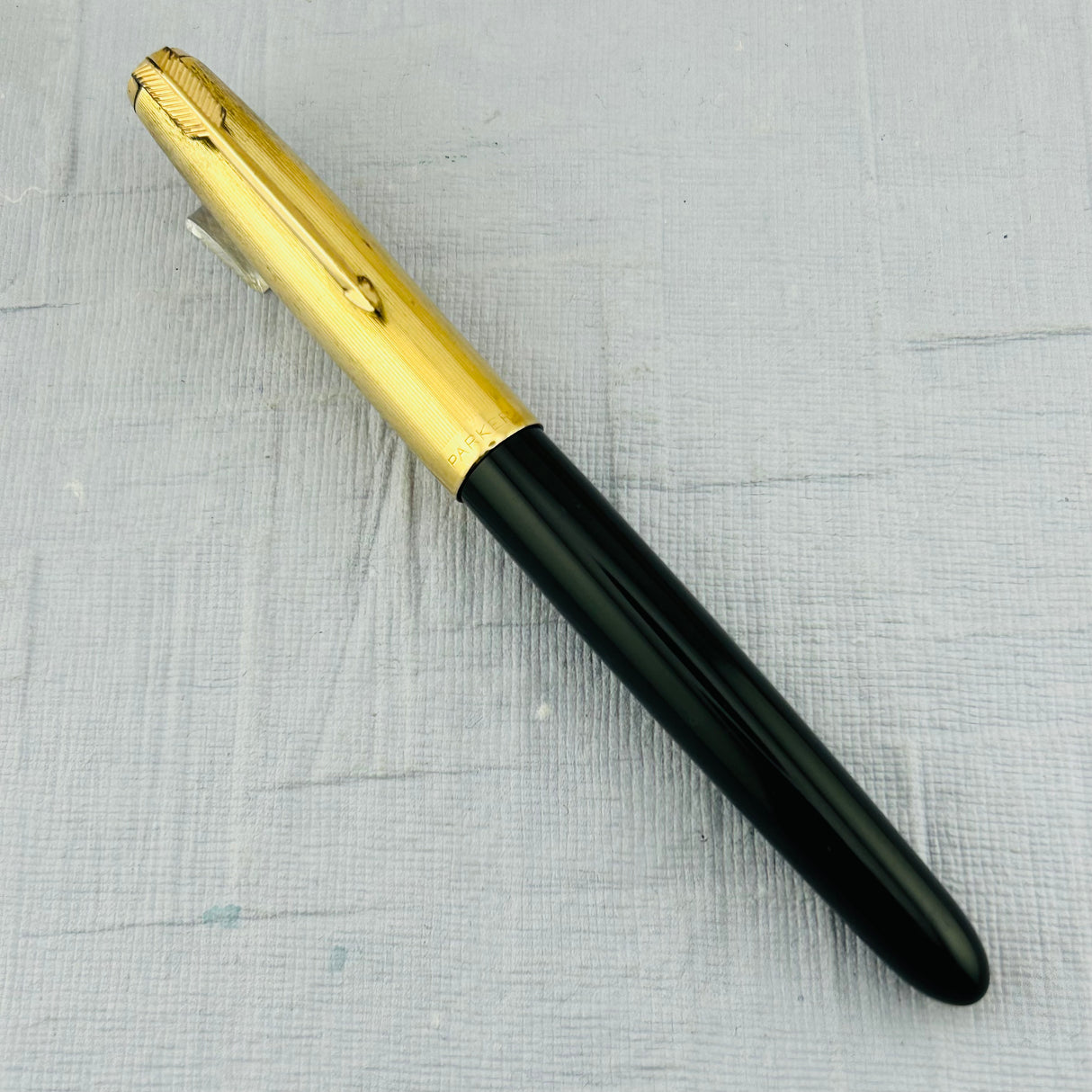 Parker 51 Aerometric Black Gold Cap - Fountain Pen