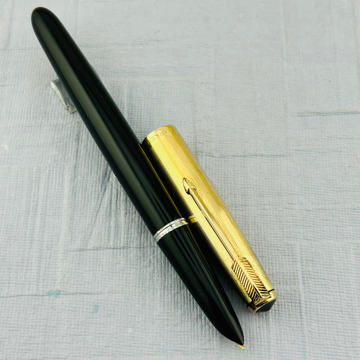 Parker 51 Aerometric Black Gold Cap - Fountain Pen