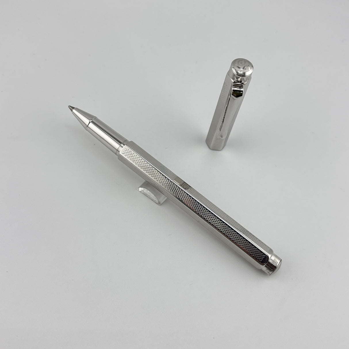 Caran D ache Ecridor Faceted  Maille Milanese  Engraving  - Roller Ball