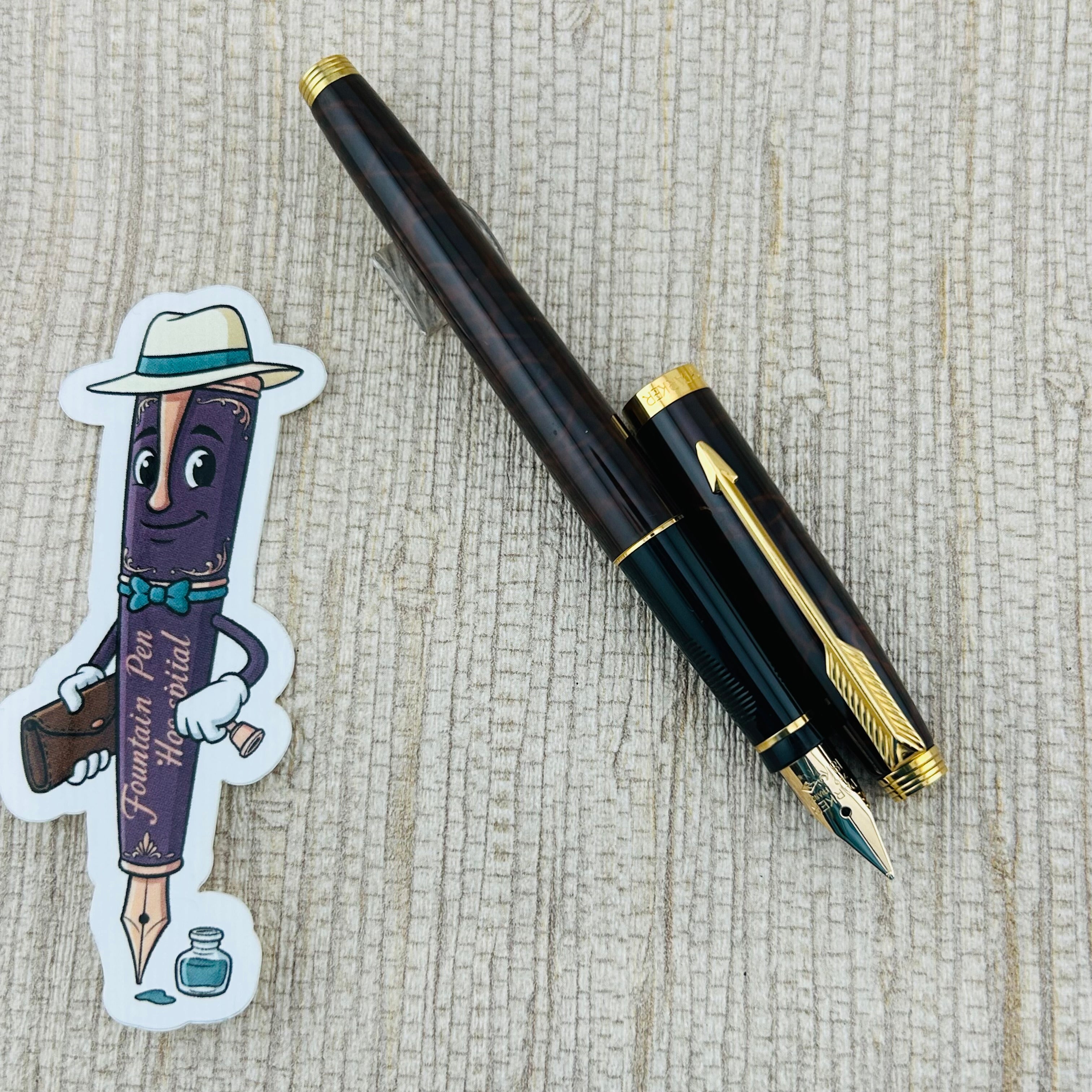 Parker 75 Thuya Brown Lacquer Gold Nib 18k Made in France