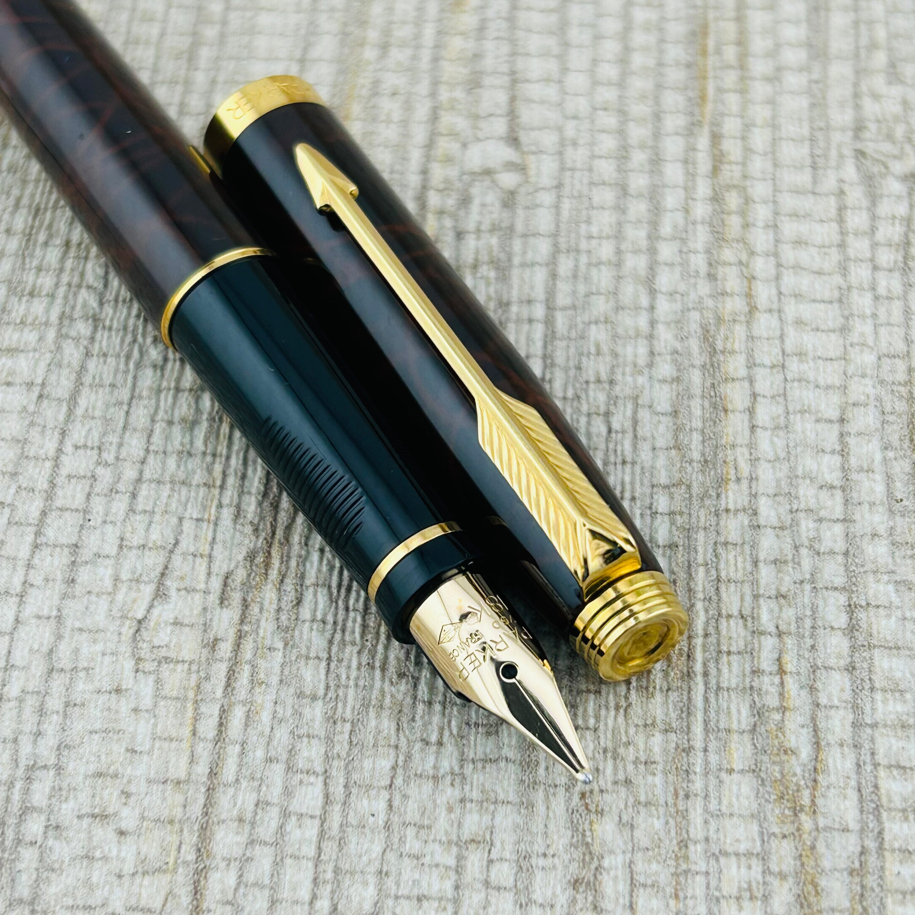 Parker 75 Thuya Brown Lacquer Gold Nib 18k Made in France