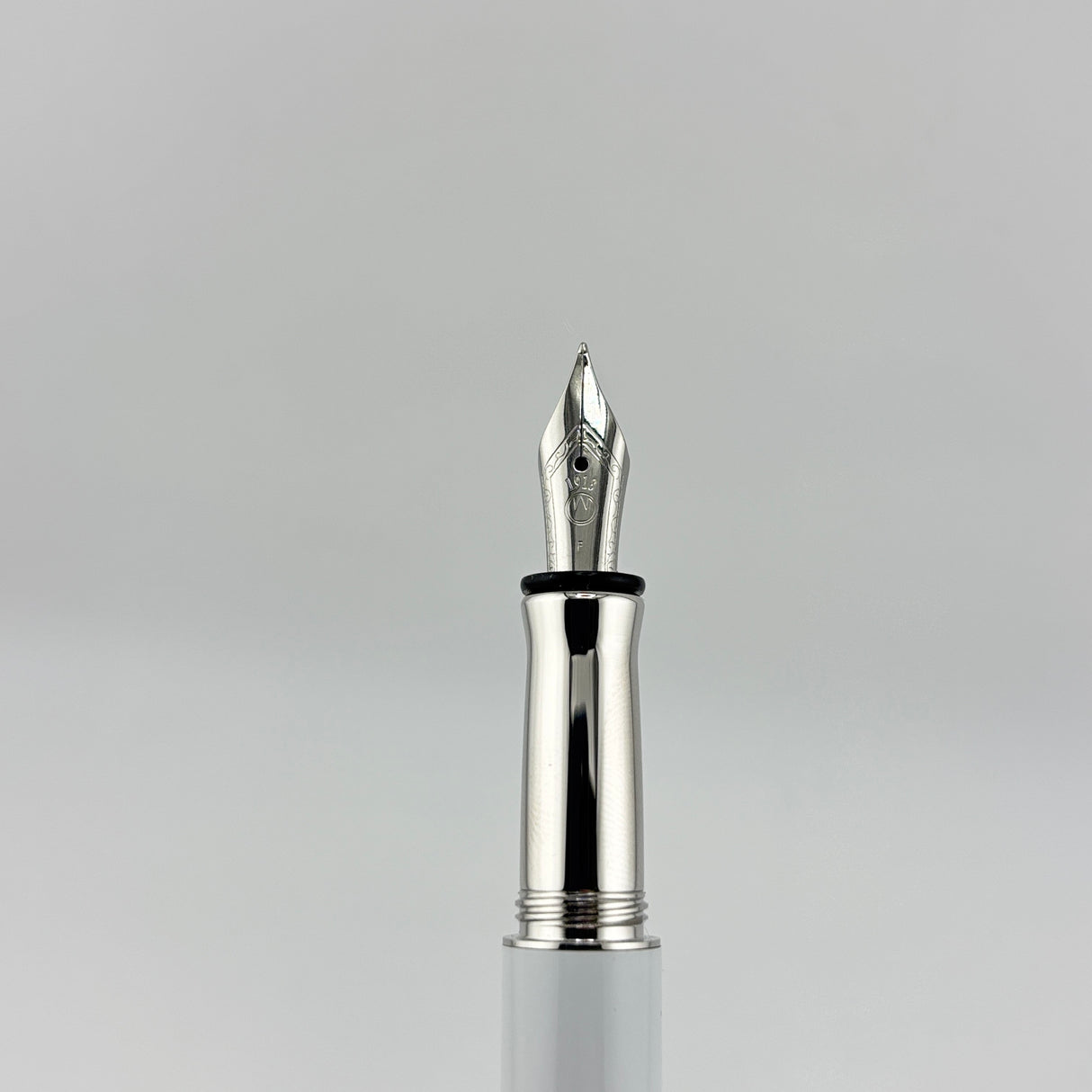 Waldmann Tango Imagination brillant white  - Fountain Pen