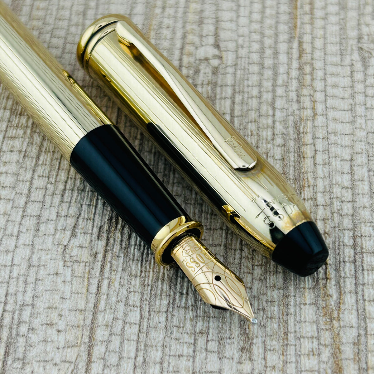 Cross Townsend Gold Plated Gold Nib 18k - Fountain Pen